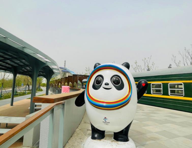 冬奧公園與首鋼園實(shí)現(xiàn)互聯(lián)互通，多個(gè)景觀節(jié)點(diǎn)五一迎客